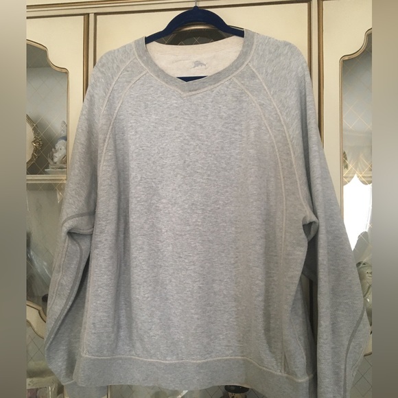 Tommy Bahama good condition gray/cream long sleeve sweatshirt size M/L